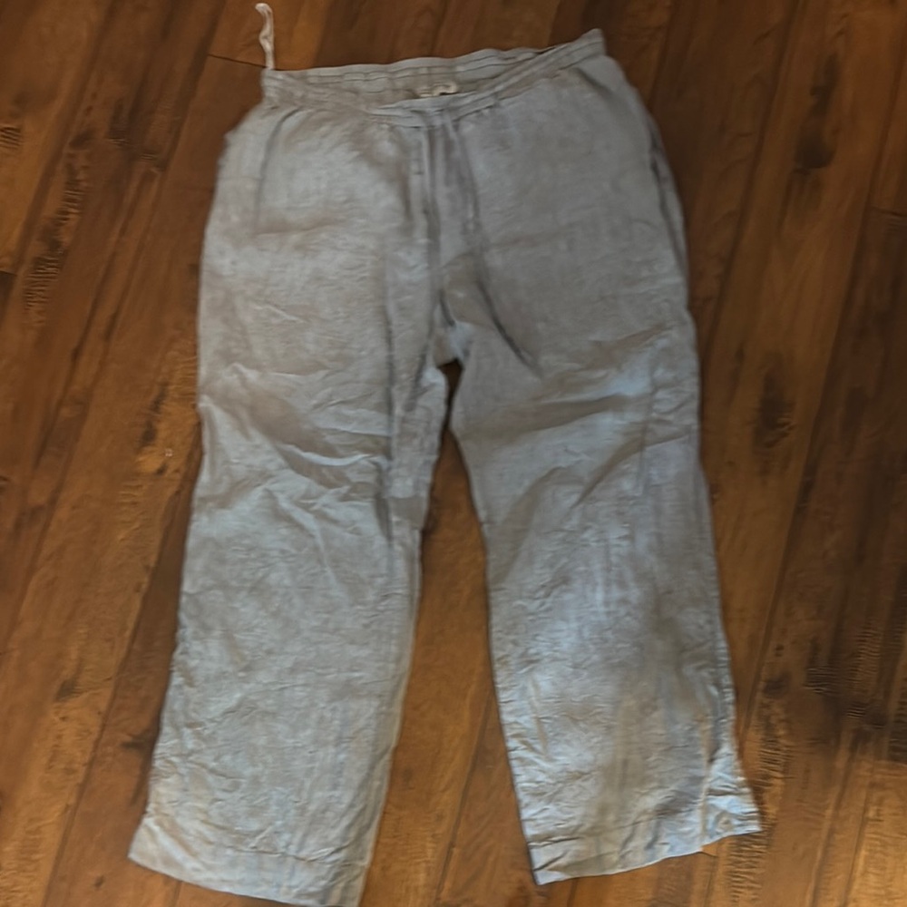 Jones New York Gray  Relaxed Fit Elastic Cuffs